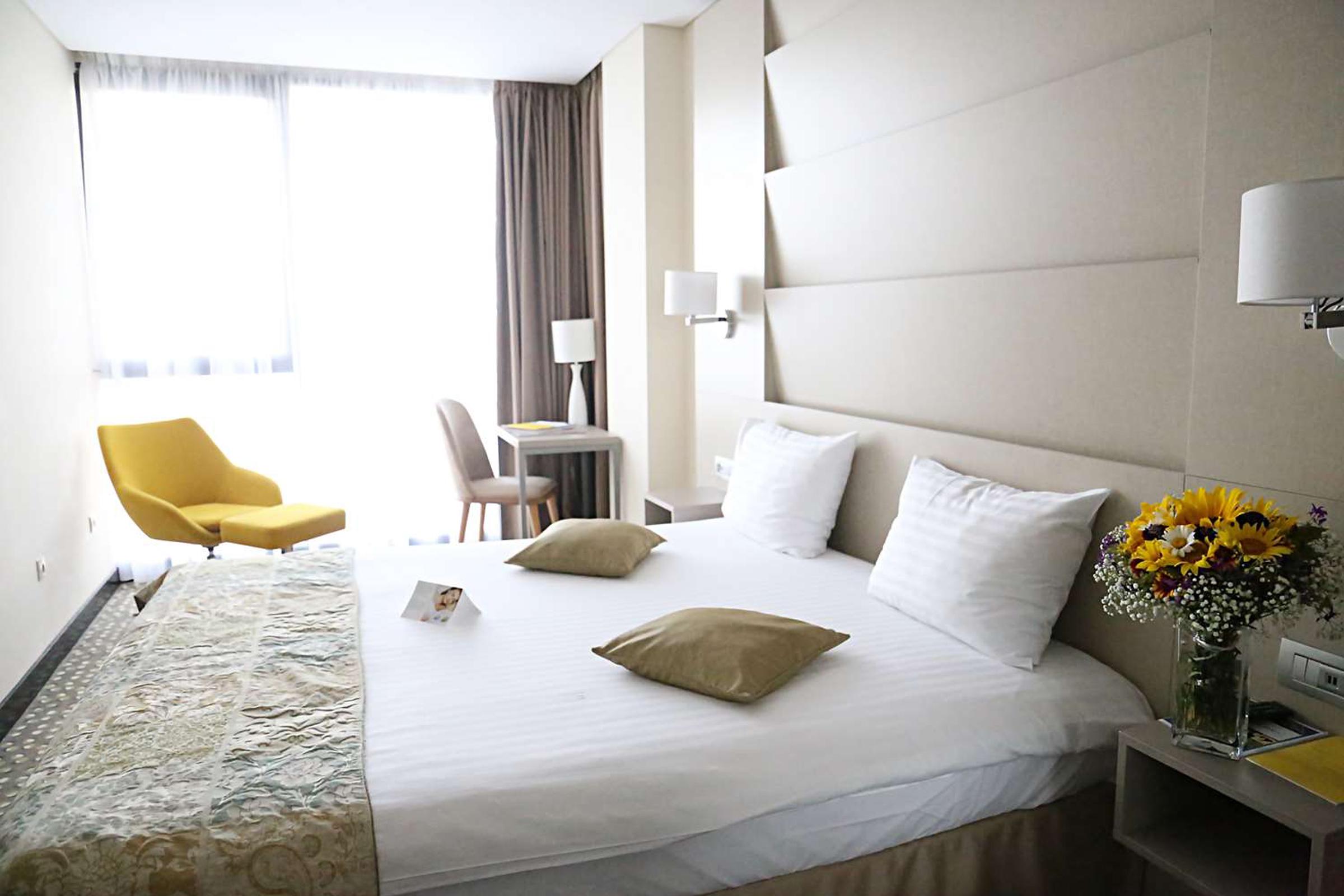 Leonardo Hotel Bucharest City Center Ngoại thất bức ảnh
