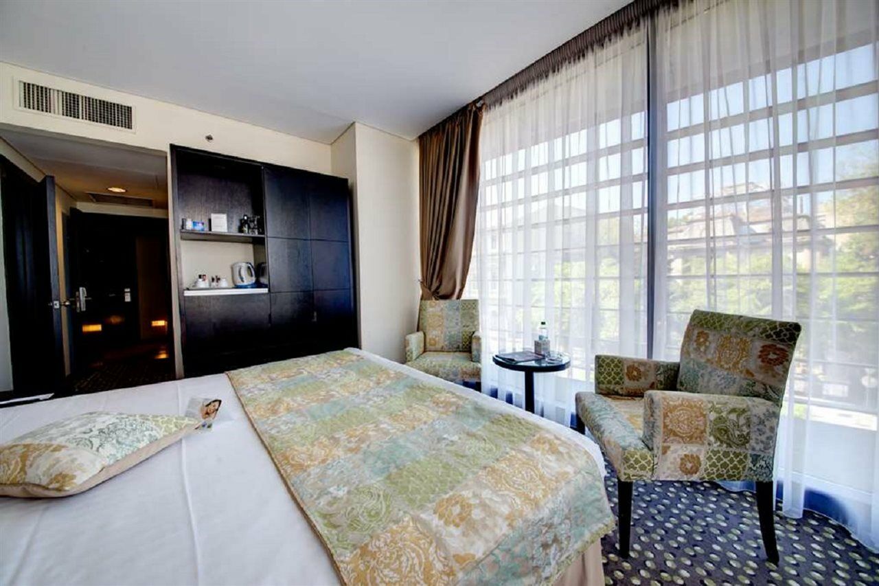 Leonardo Hotel Bucharest City Center Ngoại thất bức ảnh